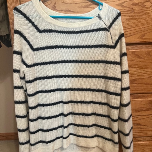 Abercrombie soft sweater with side zip - Picture 1 of 4